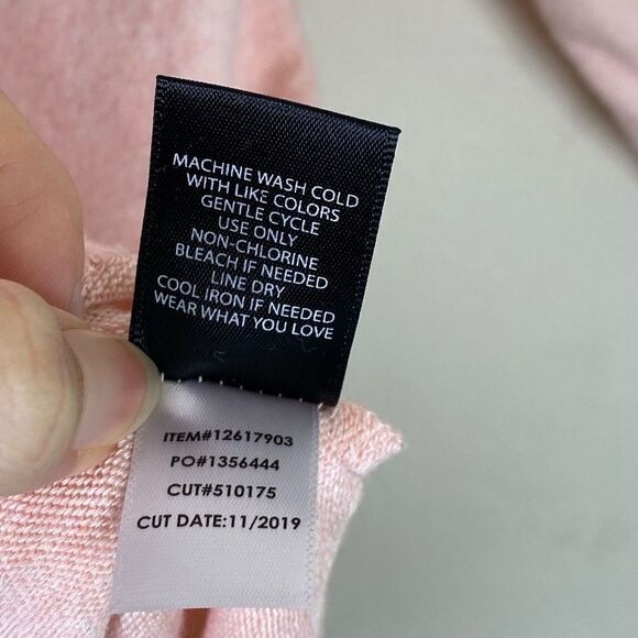 Torrid Super Soft Plush Light Pink Cold Shoulder Sweater Top Size 1X - Picture 5 of 6